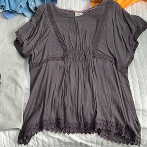 Knox Rose crepe style material top